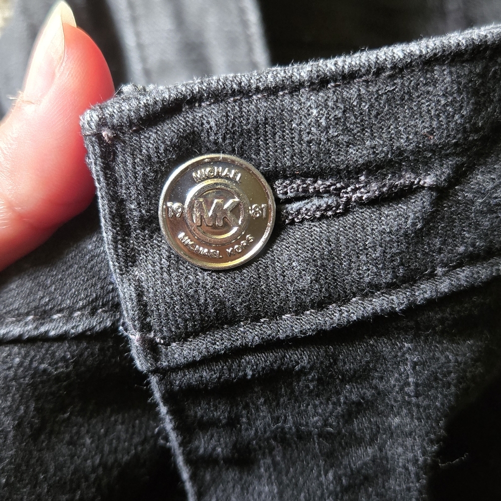 Women's Black Jeans - Picture 7 of 7